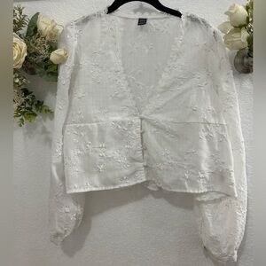 SHEIN White Floral Lace Blouse